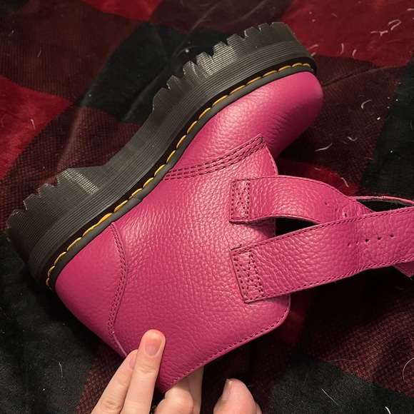 Doc’s for Sale - Picture 4 of 5